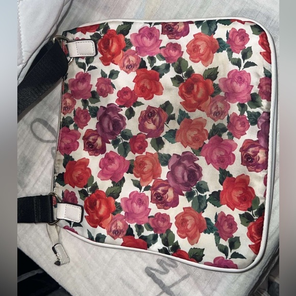 Vintage Floral Juicy Couture crossbody - Picture 6 of 11